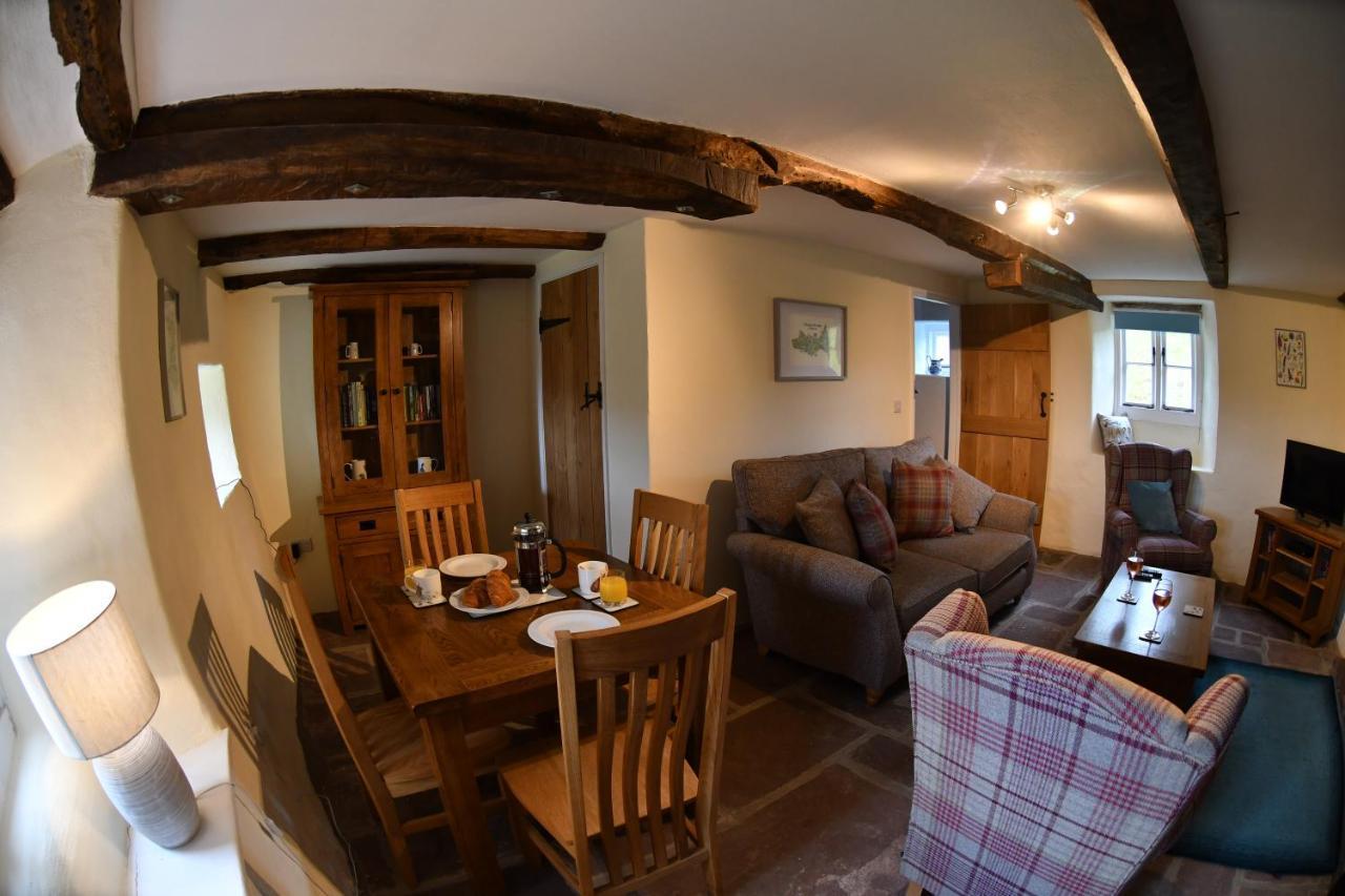 Llangynidr Pant Llwyd Farmヴィラ エクステリア 写真